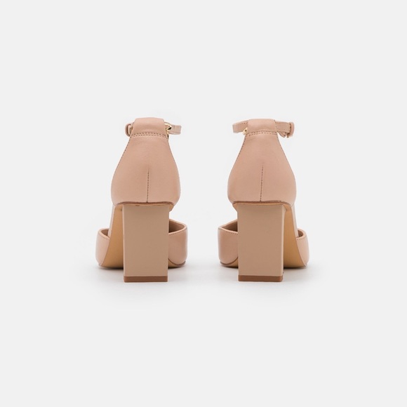 ALDO 2.5” Elegant Ankle Strap Heels with Good Chain Detail, Tan, Size 7. - Picture 3 of 11